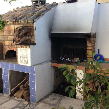 Seb&Laeti Guesthouse Saint-Laurent-dʼAigouze Εξωτερικό φωτογραφία