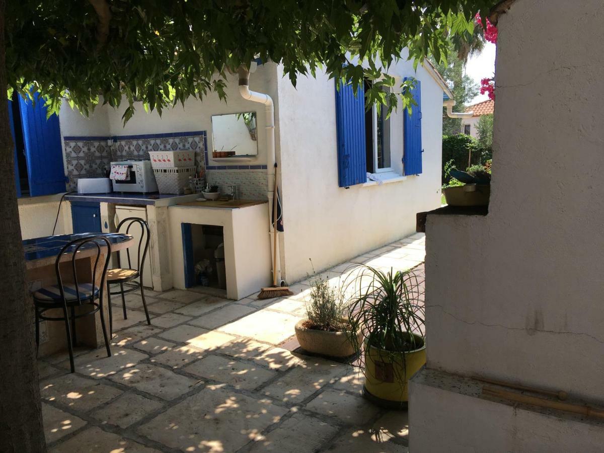Seb&Laeti Guesthouse Saint-Laurent-dʼAigouze Εξωτερικό φωτογραφία
